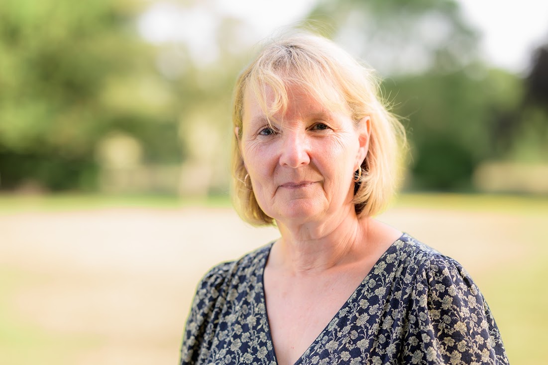 Angela Clarke